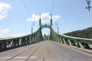 Chain Bridge in Budapest. So pretty! (I love this picture)